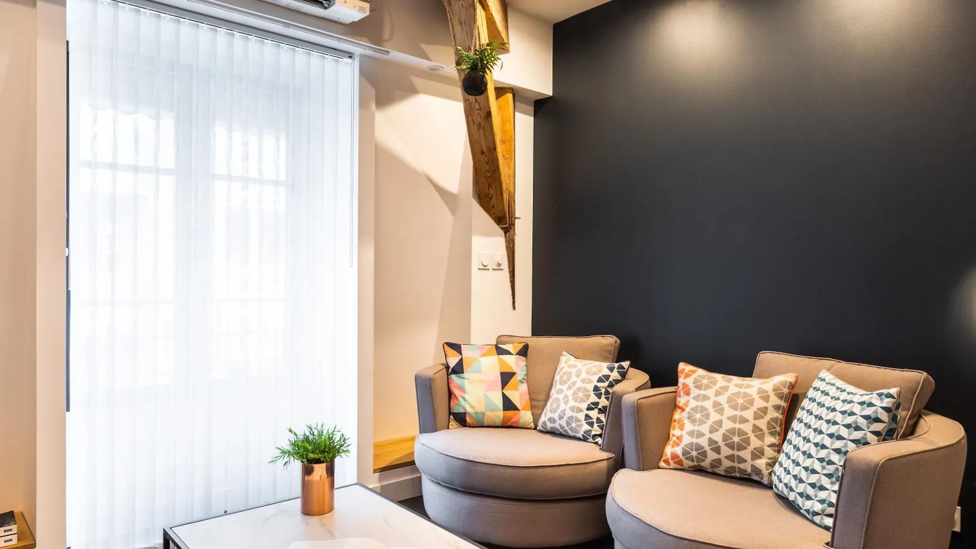 Mohom - Berges Du Rhone Apartment Lyon France